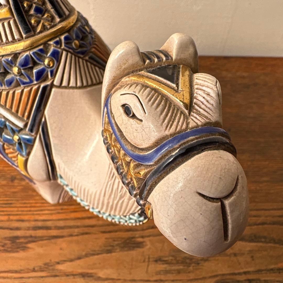 アーテサニア リンコナダ社 ウルグアイ 白いラクダ 焼物 オブジェ