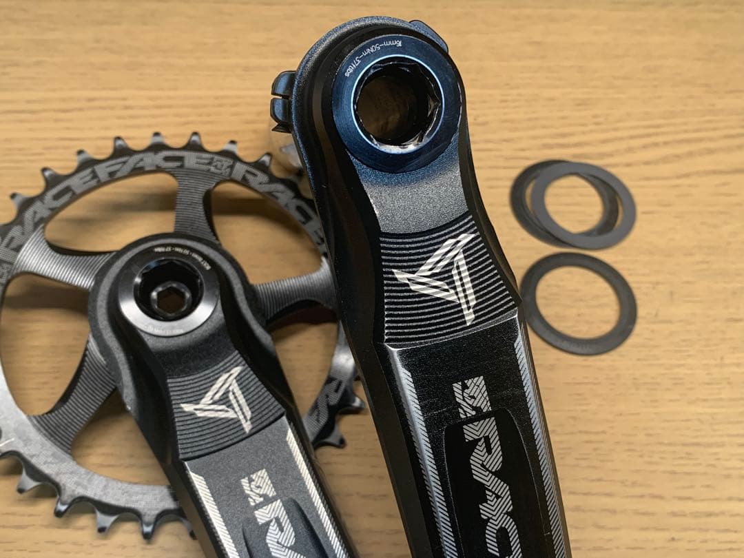 レースフェース　タービンクランク　175mm　中古