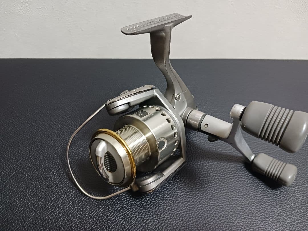 シマノ　SHIMANO　ステラ95 3000　スピニングリール