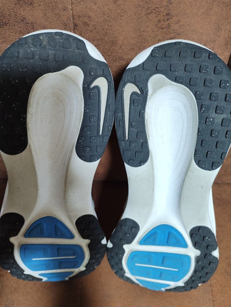 Nike　ボメロ18　29.0cm