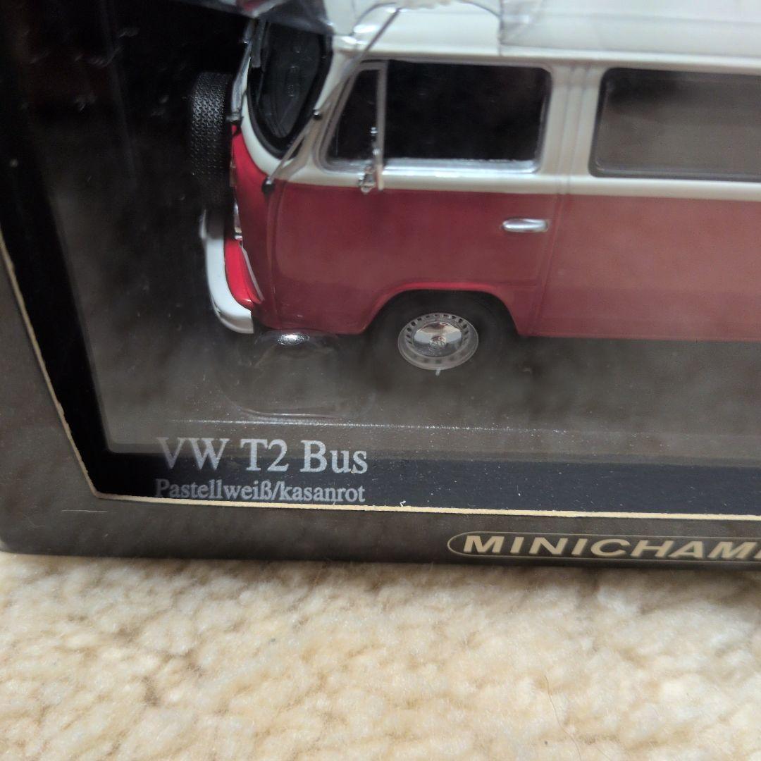 【新品未使用】VW T2 Bus ミニカー パステルホワイト/カサンロット