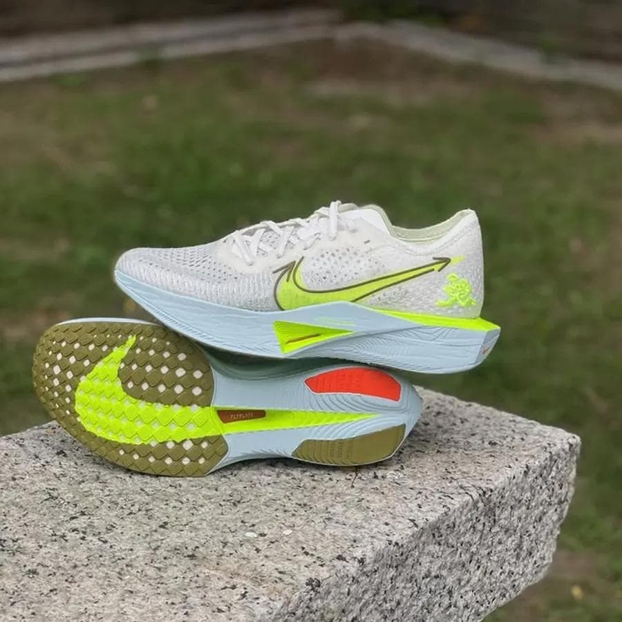 A新品 24.5cm ナイキ ヴェイパーフライ3 陸上 HQ3464-143