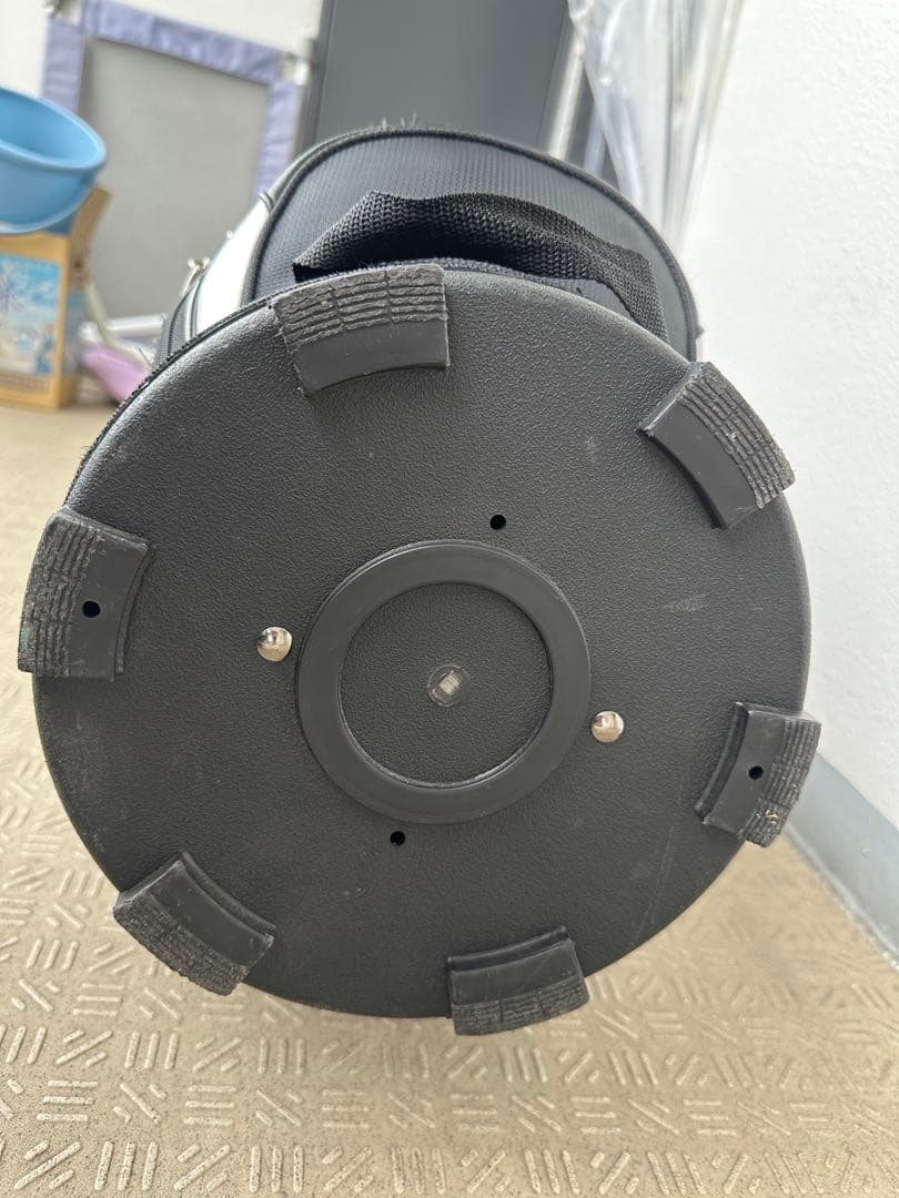 おまけクラブ付き　TaylorMade キャディバッグ 黒 自立型