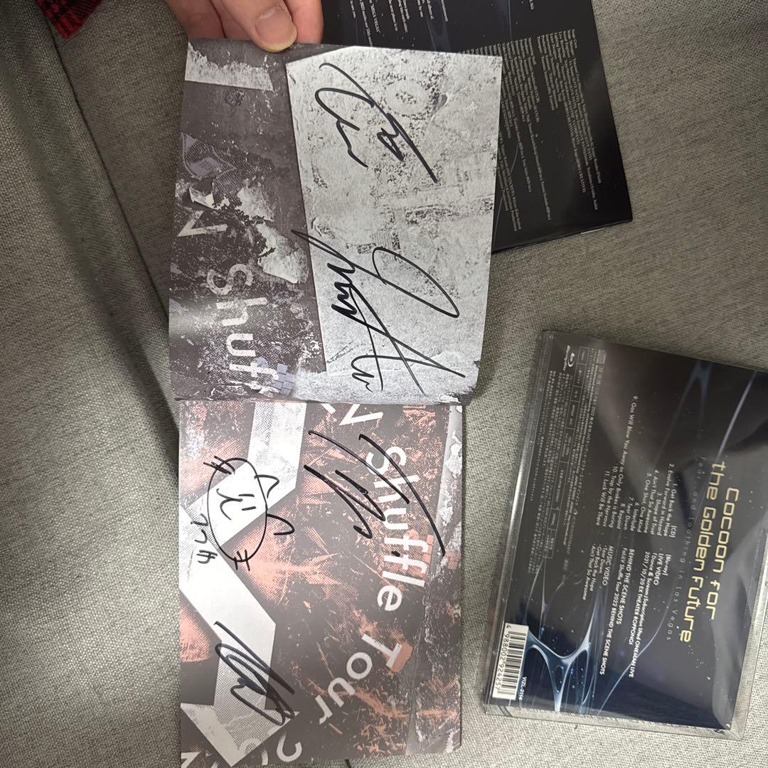 Cocoon for the Golden Future 直筆サイン入り