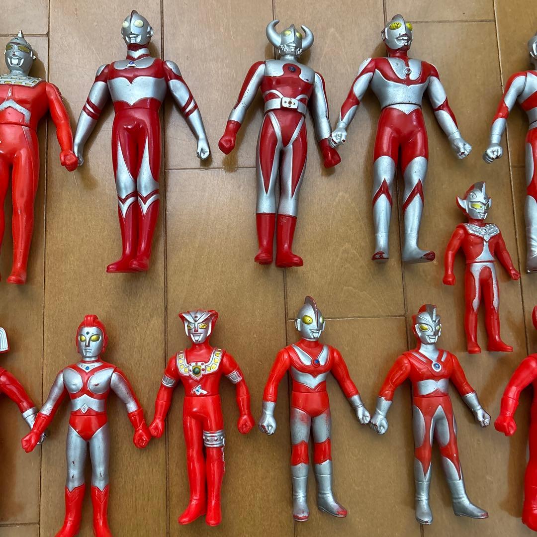 ウルトラマン　仮面ライダー　怪獣　ゴジラ　ソフビフィギュア　35体セット