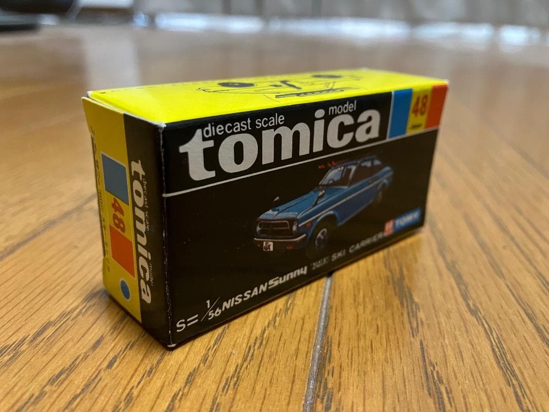トミカ黒箱48　ニッサン　サニースキーキャリア　当時物　デッドストック