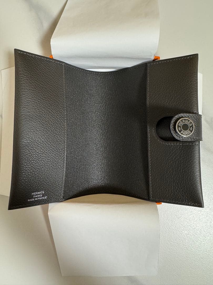 HERMES R.M.S パスポートケース　ダークグレー