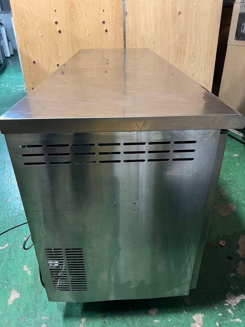 2013年 DAIWA テーブル形冷凍冷蔵庫 1800x600x800