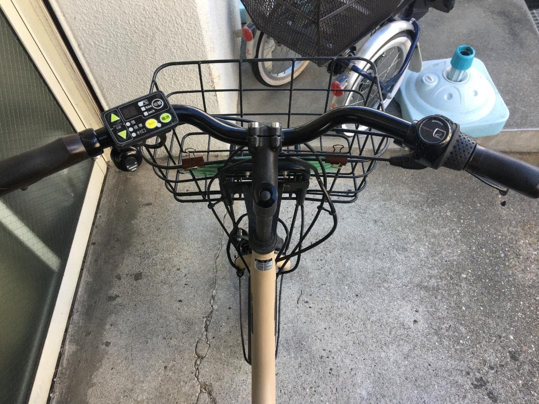 地域限定送料無料　アシスタユニ　12,3AH　アイボリー　神戸市　電動自転車