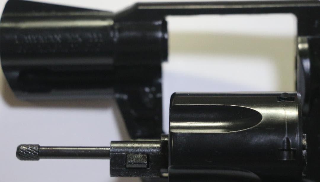 MGC製ABS樹脂モデルガン コルトローマンＭＫ－Ⅲ 合法品　未発火カート付