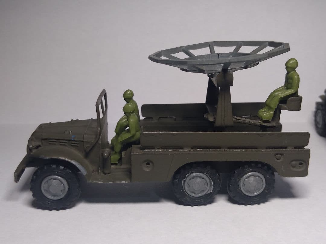 FJ　DODGE　軍用トラック　ミニカー　フランス製