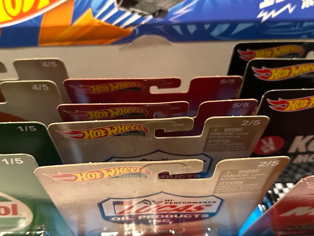 ホットウィール Pop Culture 12台入り ディスプレイ付き