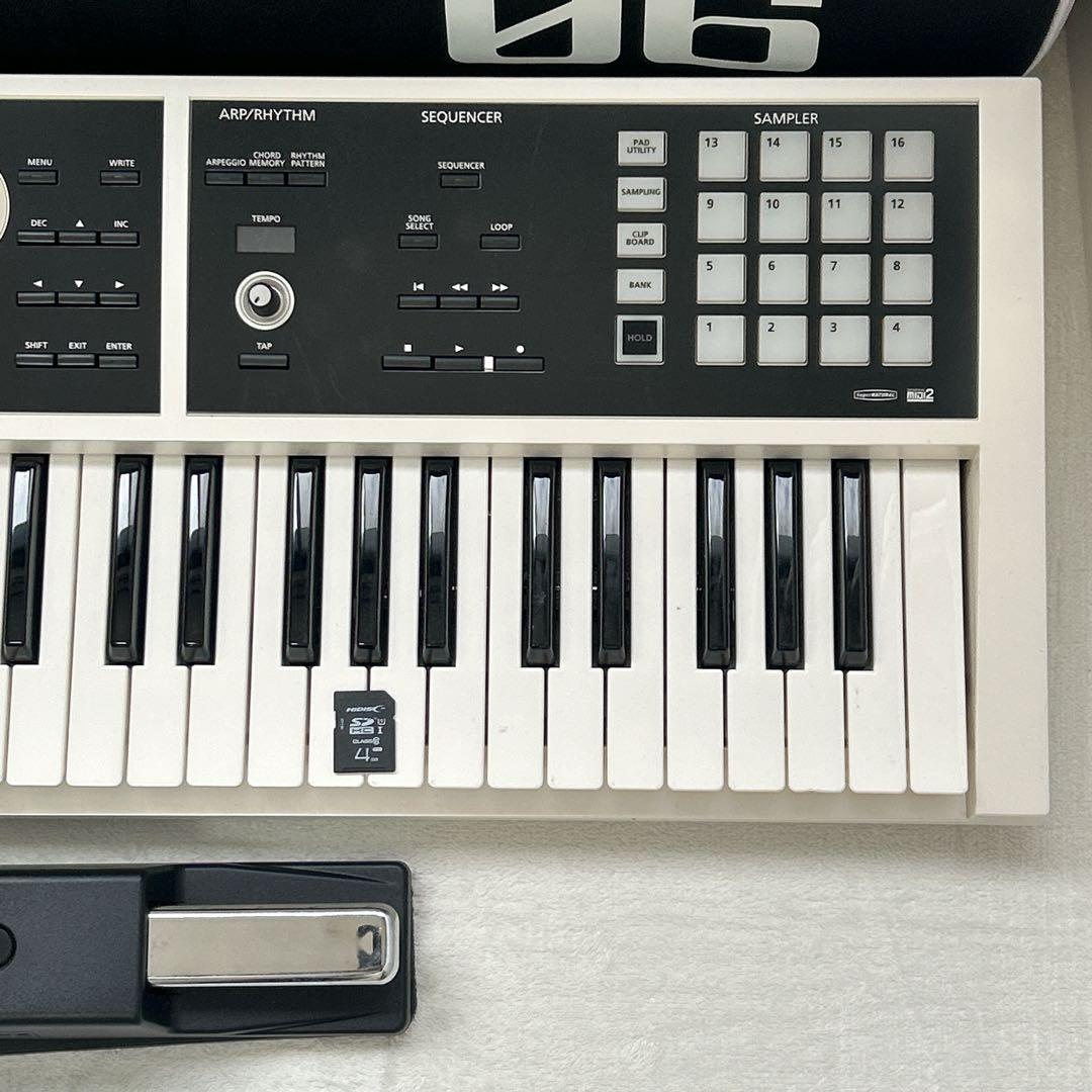 ROLAND FA-06-SC 限定カラー ホワイト SDHCカード ペダル付