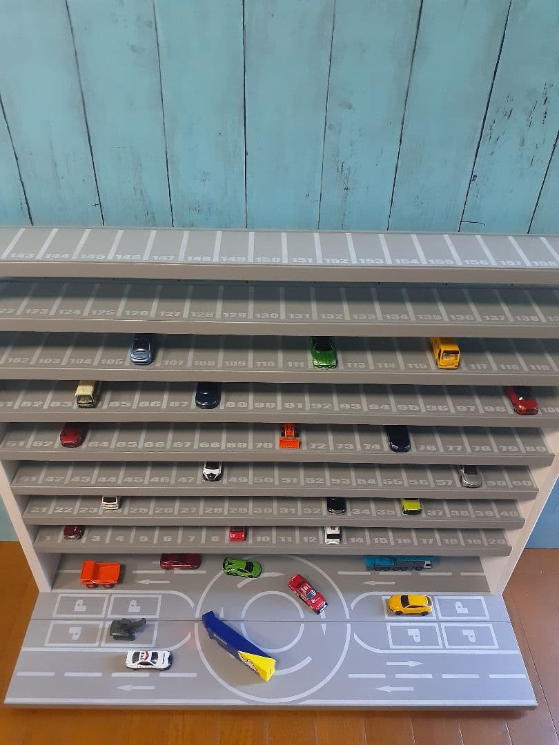 moon11段200台1枚板ヘリポート付ロータリー交差点付き