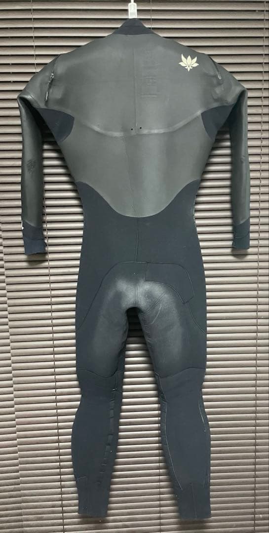 AXXE CLASSIC セミドライ 3×5㎜ メンズML ほど フルスーツ