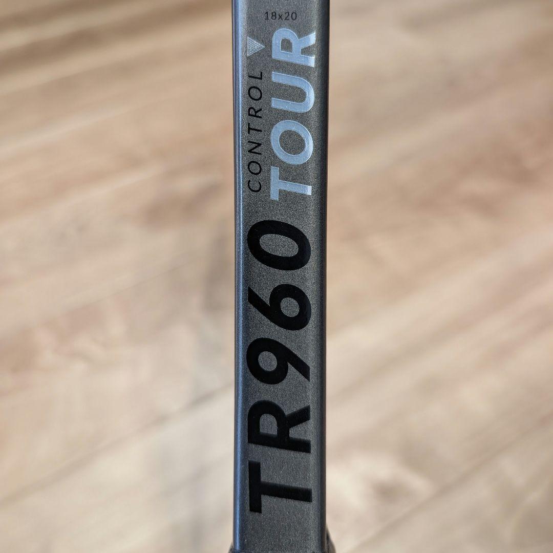 モンフィス使用☆ARTENGO TR960 CONTROL TOUR G3