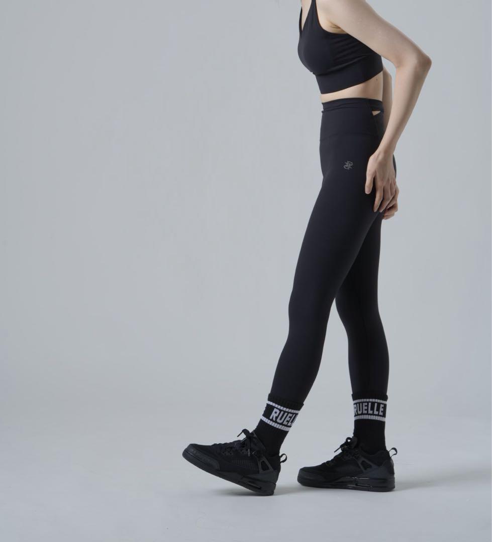 AU5446 RUELLE ヨガレギンス　 ブラック　S 2点