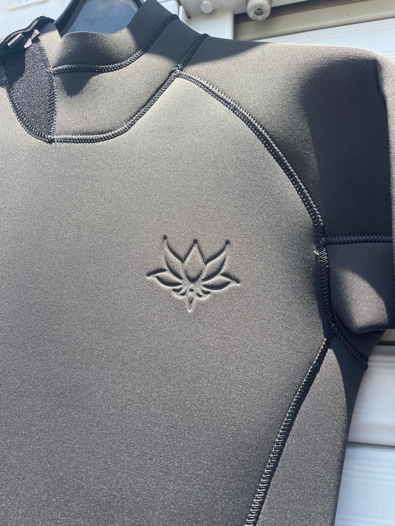 アックスクラシック　未使用 タグ付き　ウエットスーツ　バックジップ　ML