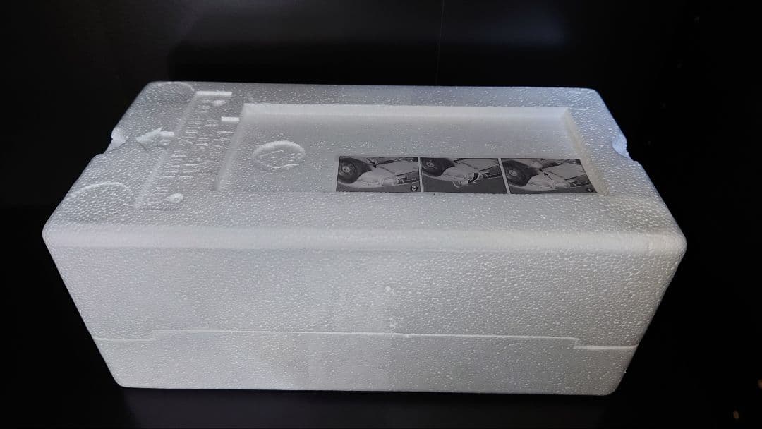 autoart 1/18 トヨタ 2000gt millennium