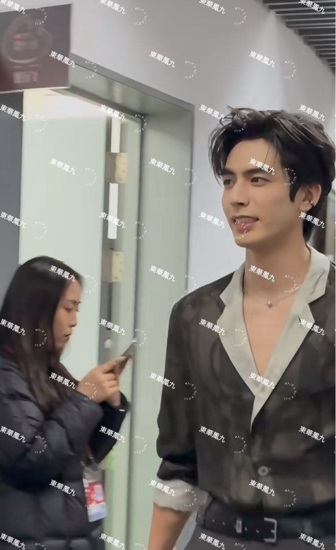 2025 微博之夜 肖戦 王一博 劉宇寧直筆サイン追加 専用ページ