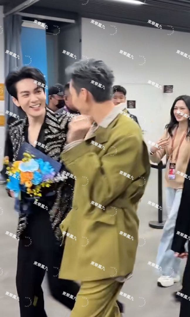 2025 微博之夜 肖戦 王一博 劉宇寧直筆サイン追加 専用ページ