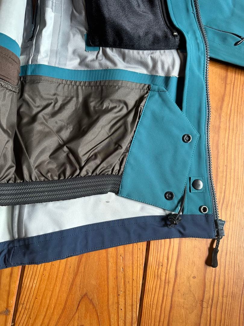 【XSサイズ】P.RHYTHM SMILE JACKET 女性着用