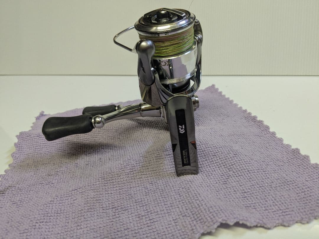 Daiwa EXIST LT2500S-DH スピニングリール ダイワ