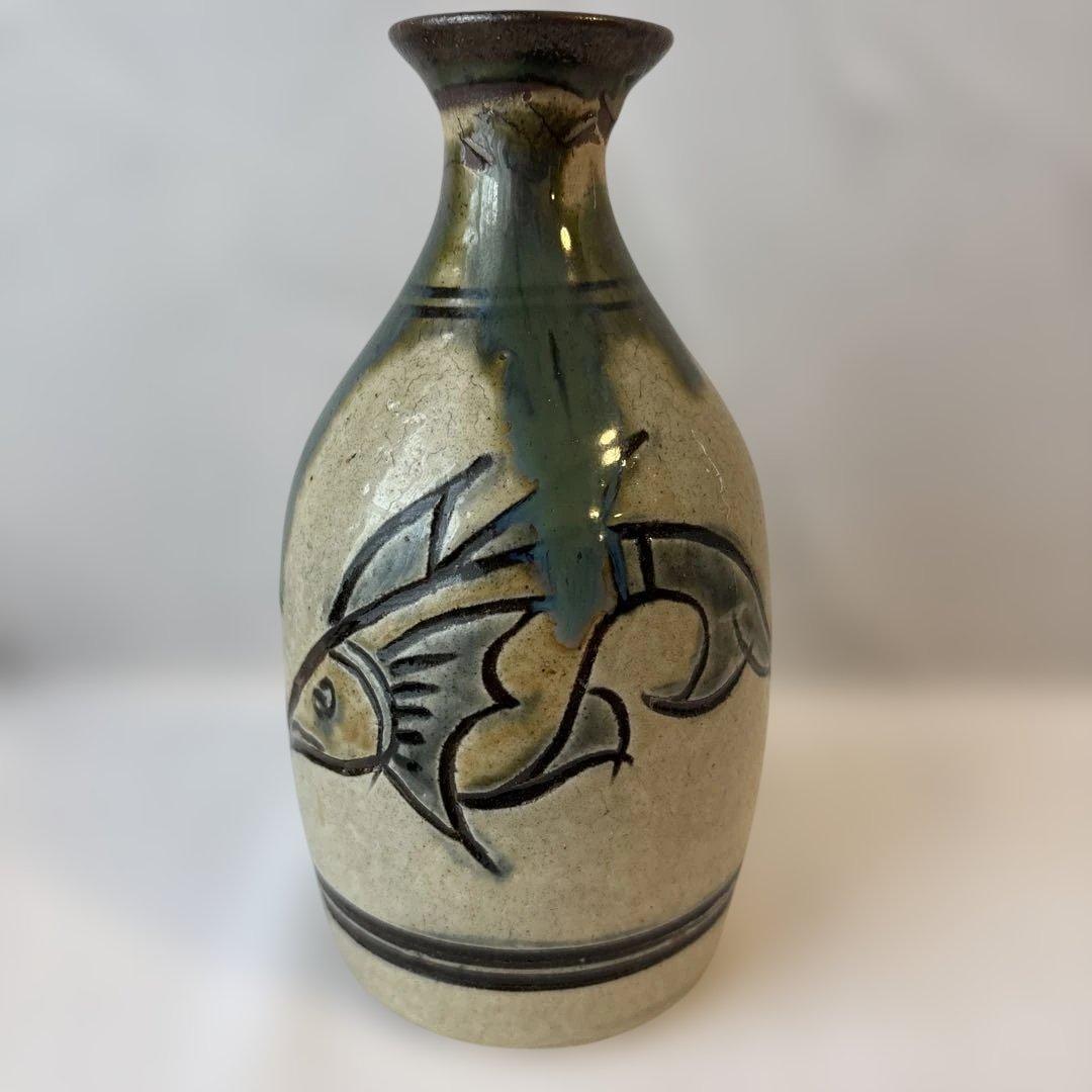 金城次郎　線彫魚文徳利セット揃