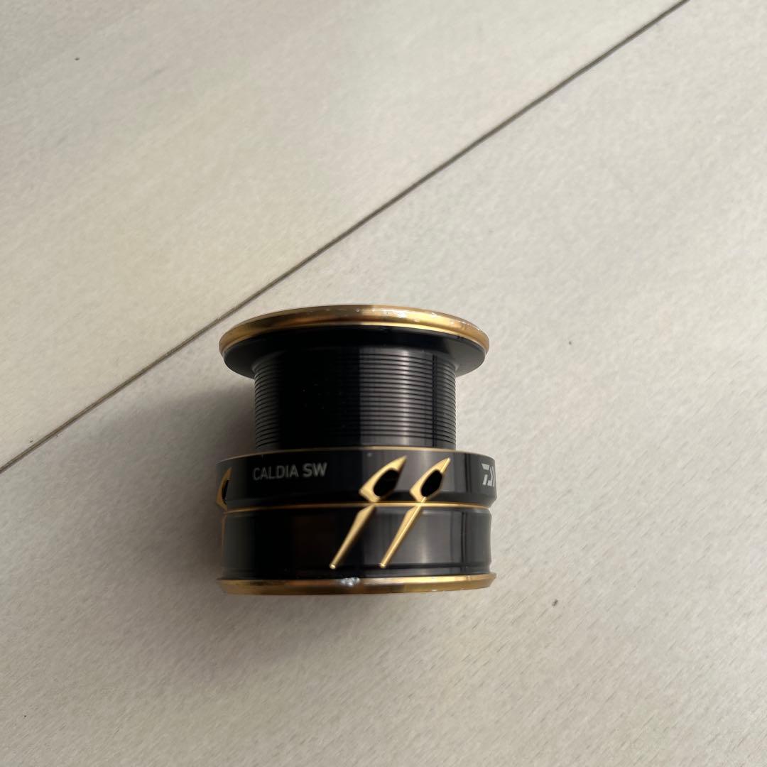 ダイワ　22カルディアSW 4000-CXH ドラグノブ無し