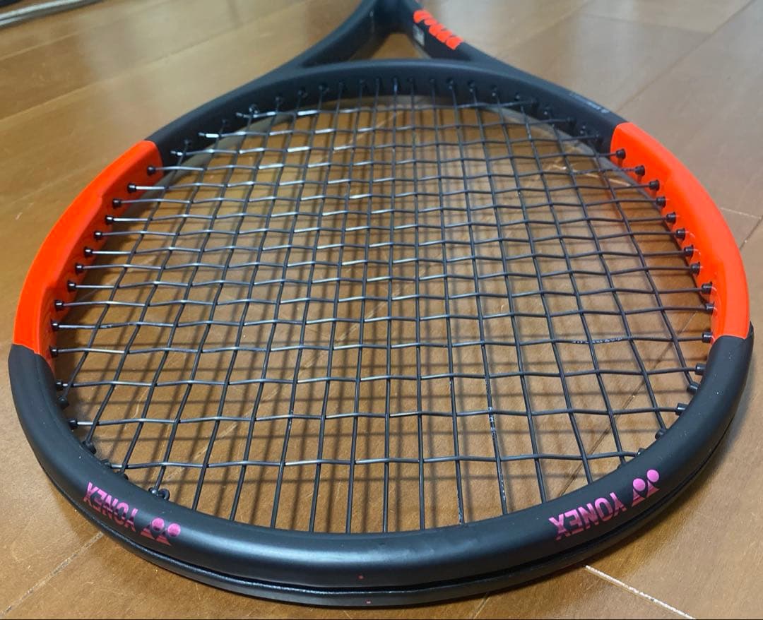 ウィルソン　美品　97S v11 2017カタログ付き。　単品ガット付き