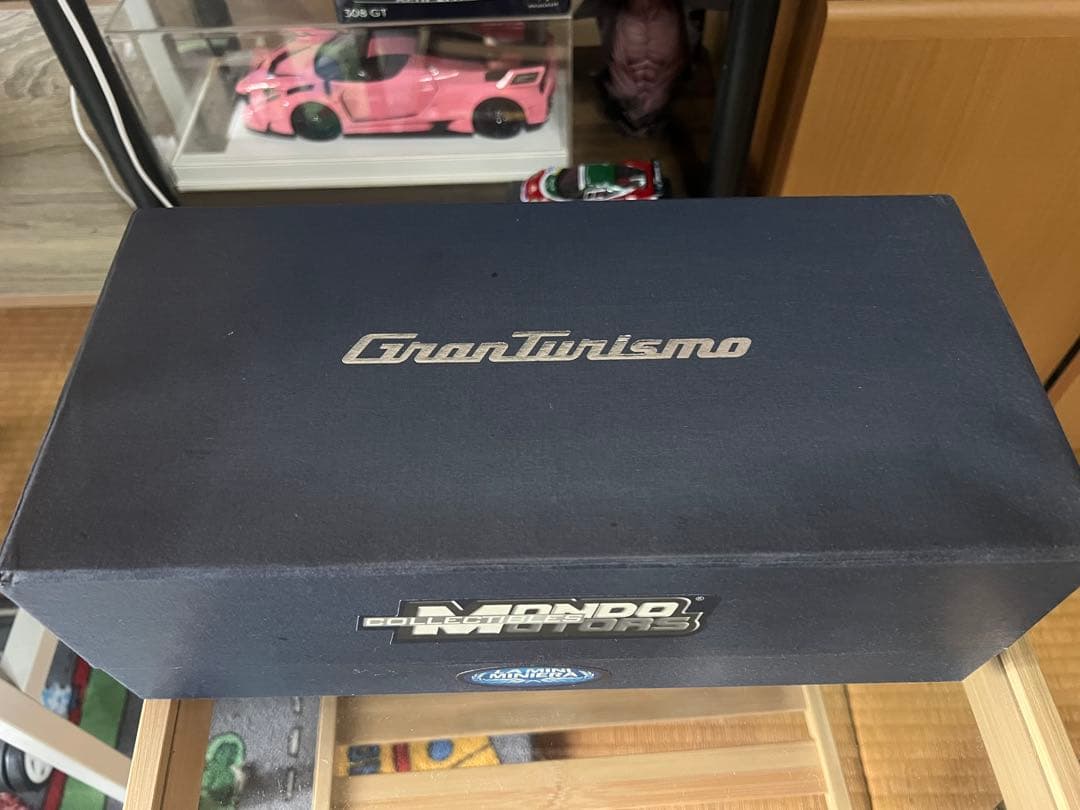 MINI MINIERA 1/18 マセラティグランツーリスモ ミニカー