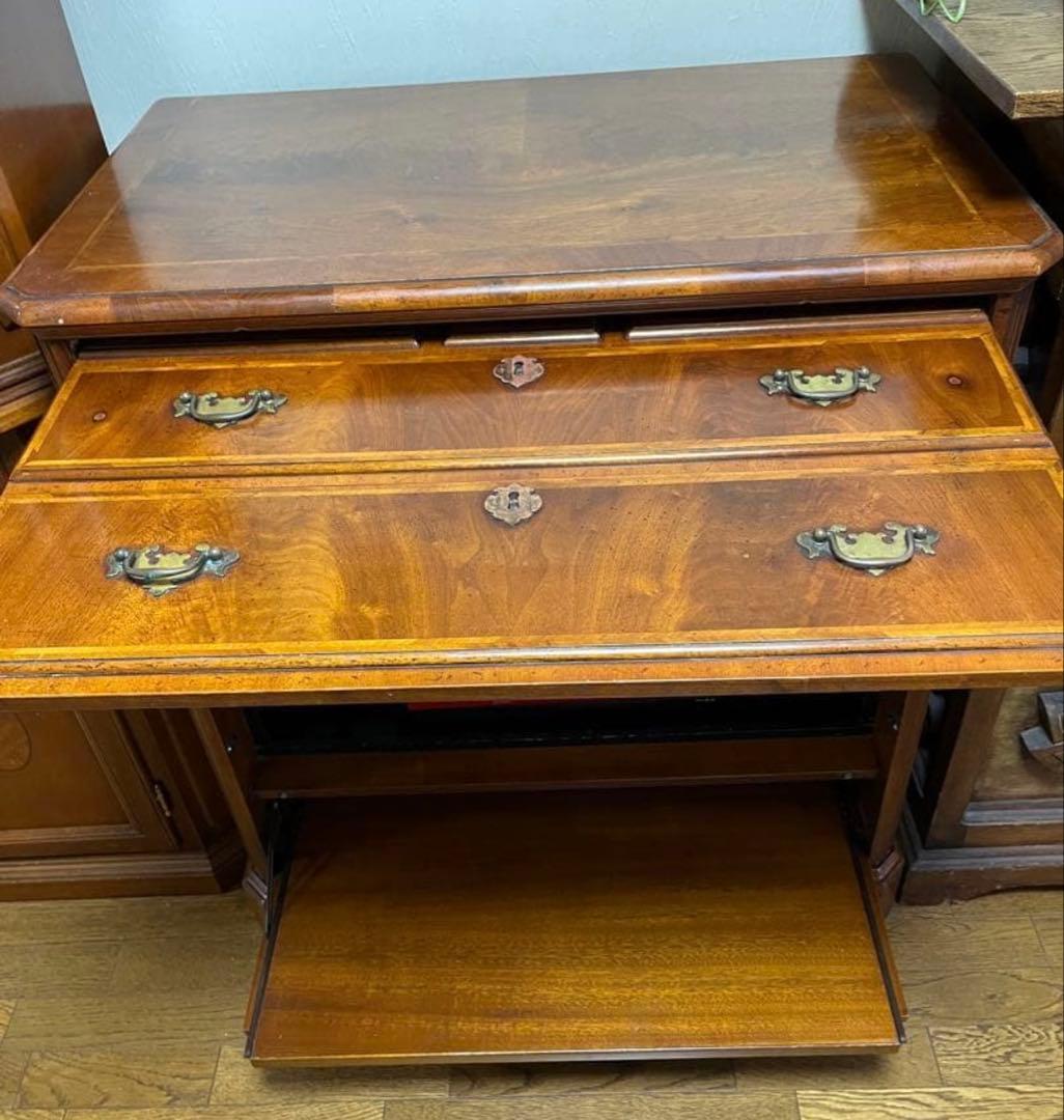 英国アンティーク　木製チェスト　ウォルナット