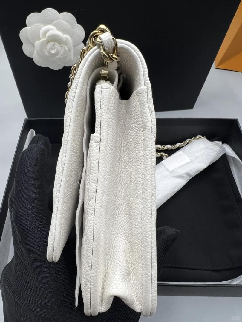 CHANEL チェーンウォレット キャビアスキン ゴールド金具