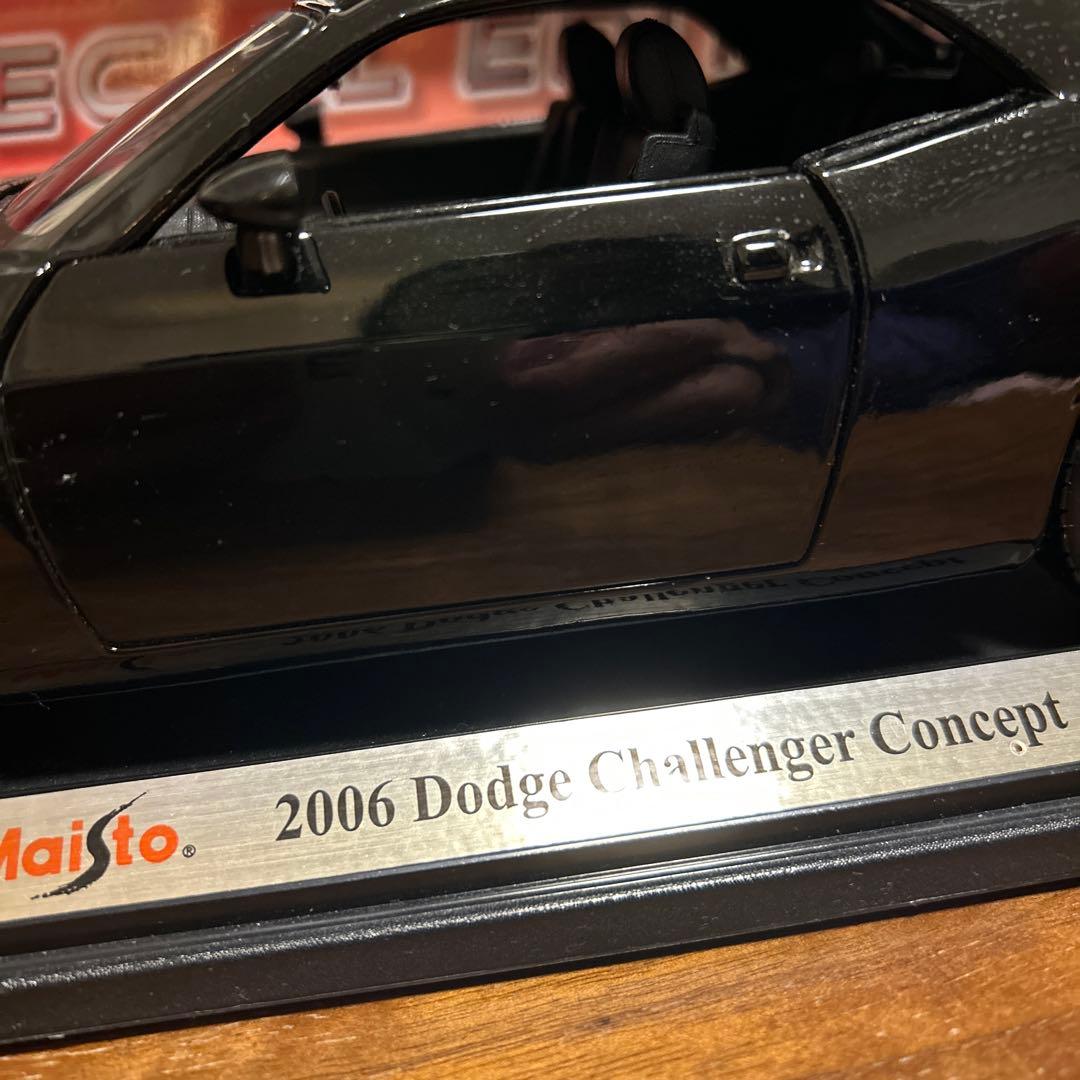 Maisto 2006 Dodge Challenger ブラック 1/18
