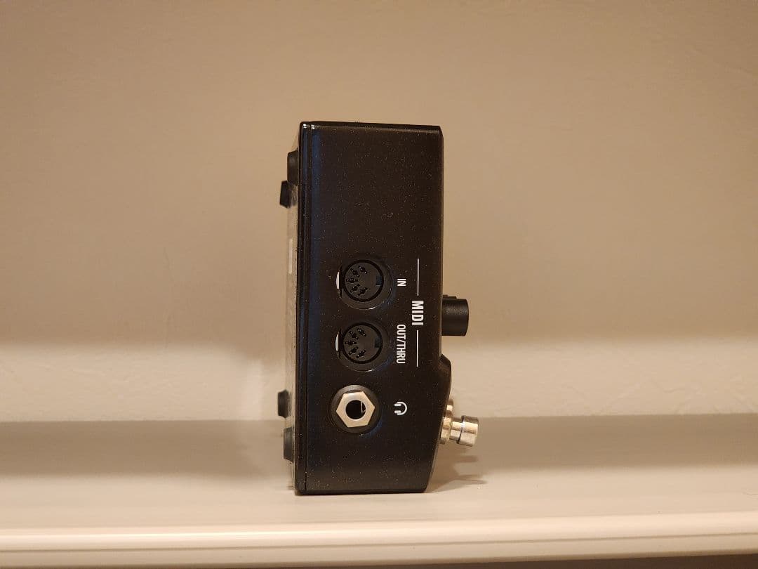 ウ*ー様 【使用回数1回】LINE 6 HX STOMP ギターエフェクター フ