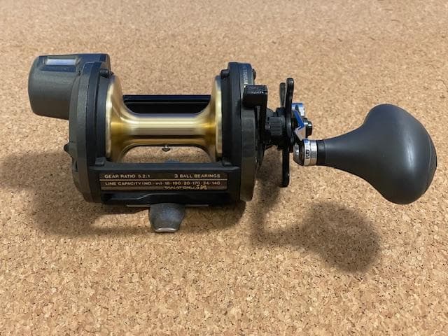 【中古品】 シマノ チタノス スピードマスター タナトル石鯛 GT4000