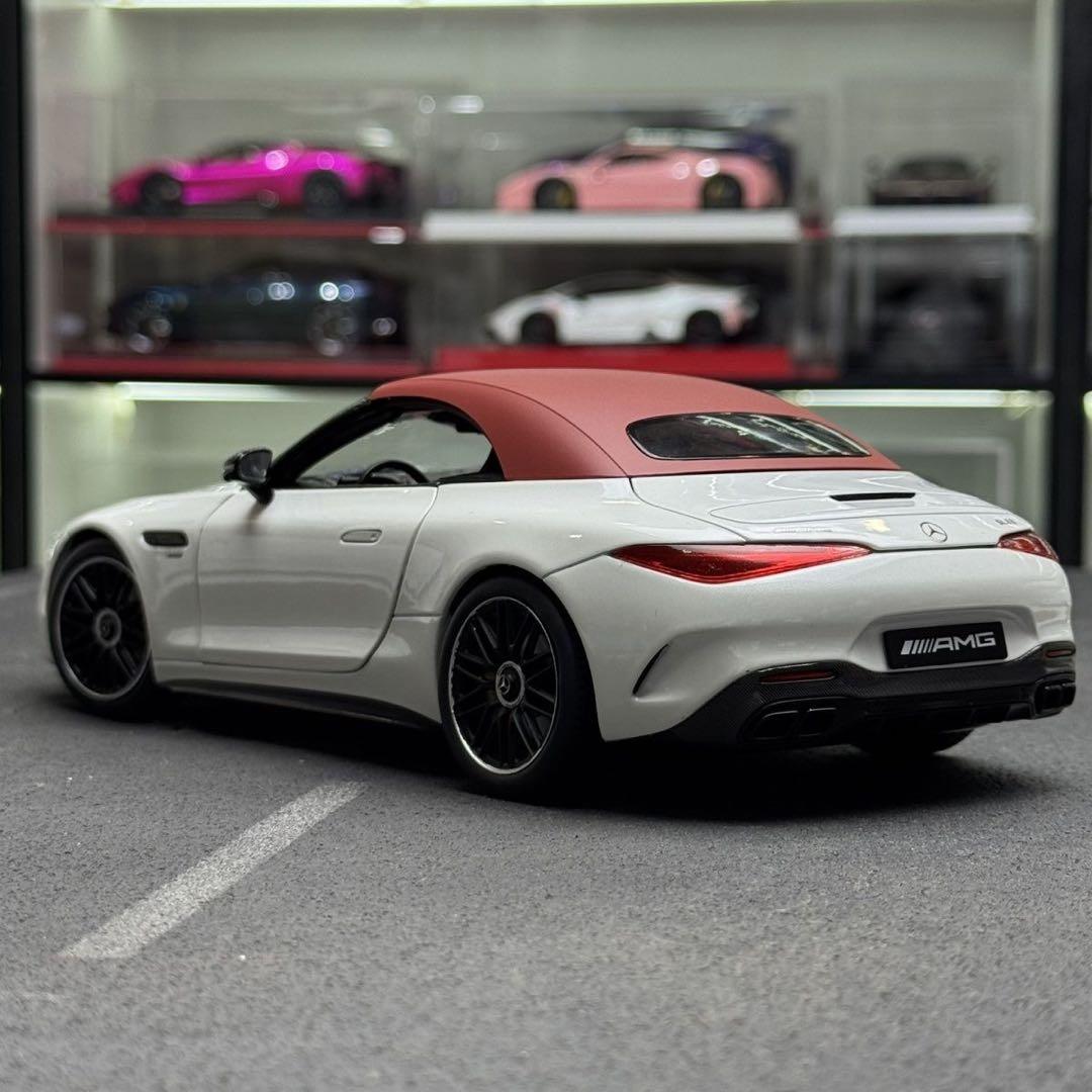 新品　AMG SL63 1/18 ミニカー