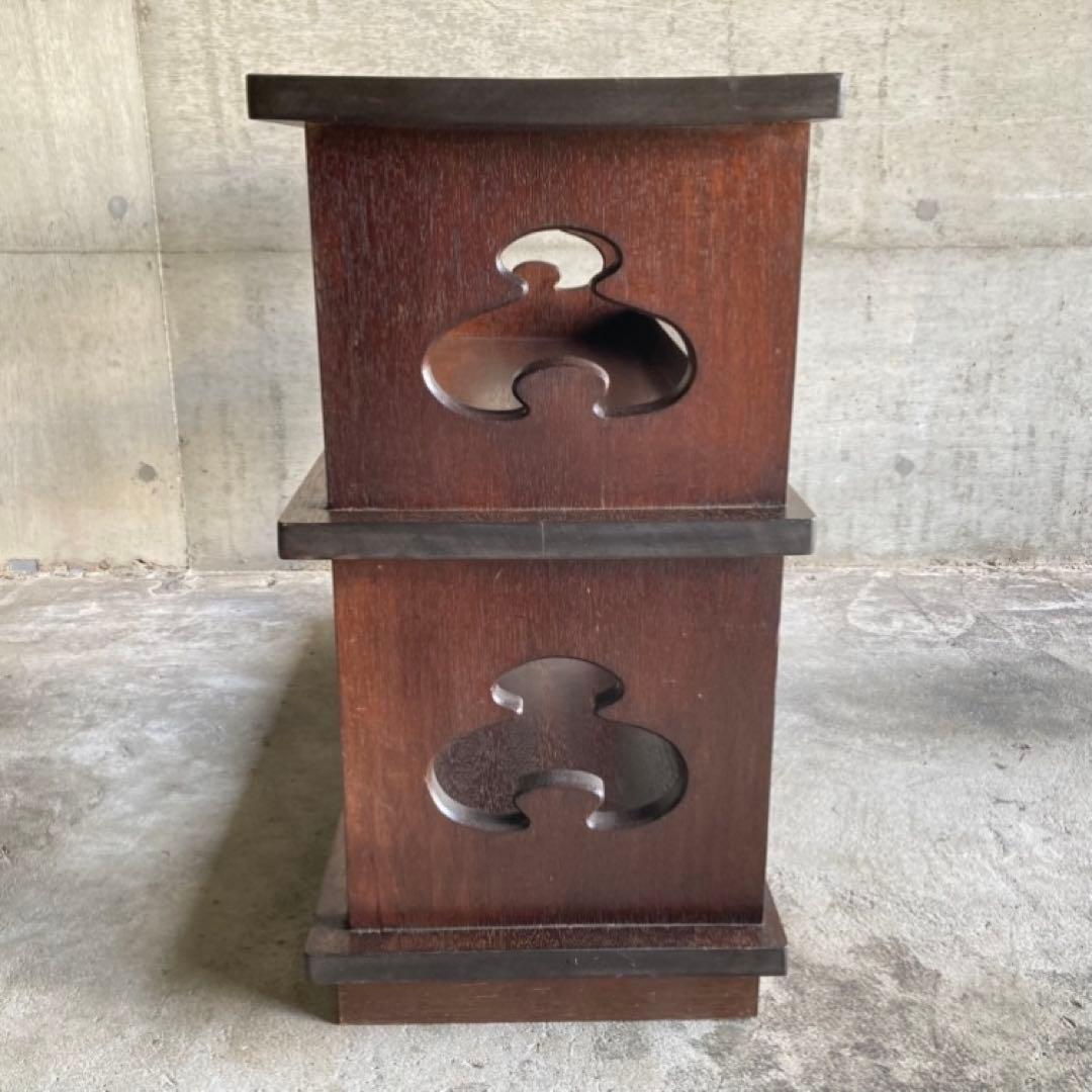 古い飾り棚 置物台 ラック シェルフ 展示 陳列 透かし 木製 家具 レトロ