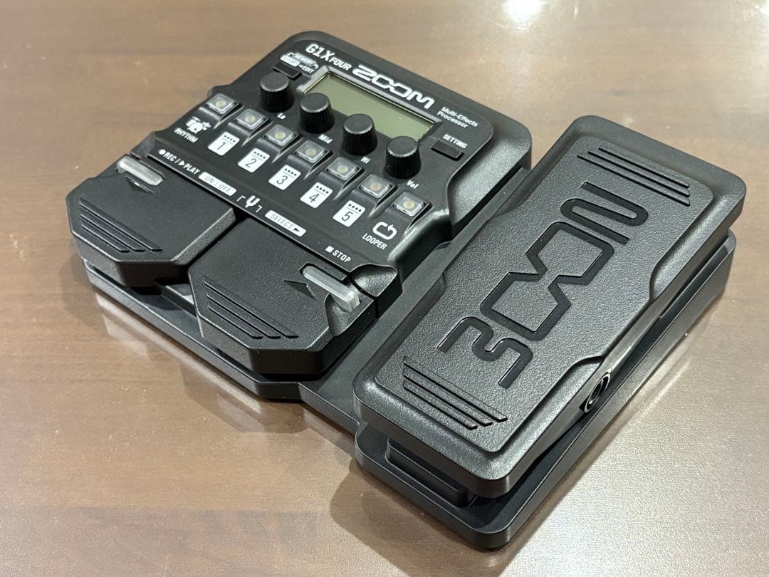 ZOOM G1X FOUR マルチエフェクター