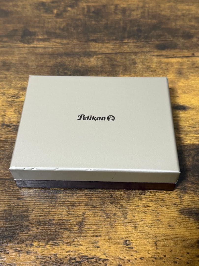 試筆のみ　M800 18c ゴールド　M ペリカン　万年筆　緑縞　バイカラー