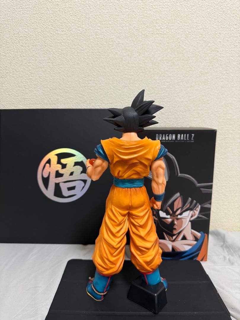 ドラゴンボールZ 30周年 孫悟空 フィギュア 30周記念 絵本付きます