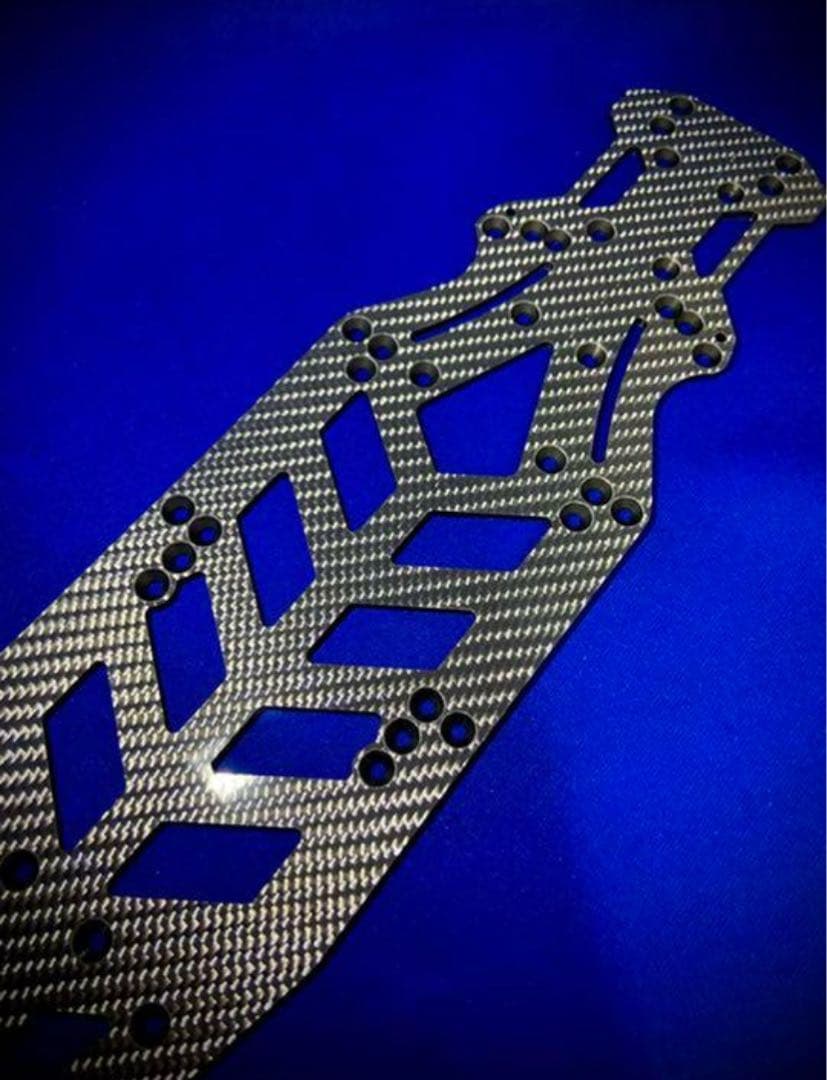 特注シルバー仕様　ヨコモ用YD-2 ライトウエイトフレックスシャーシ蕨山カーボン