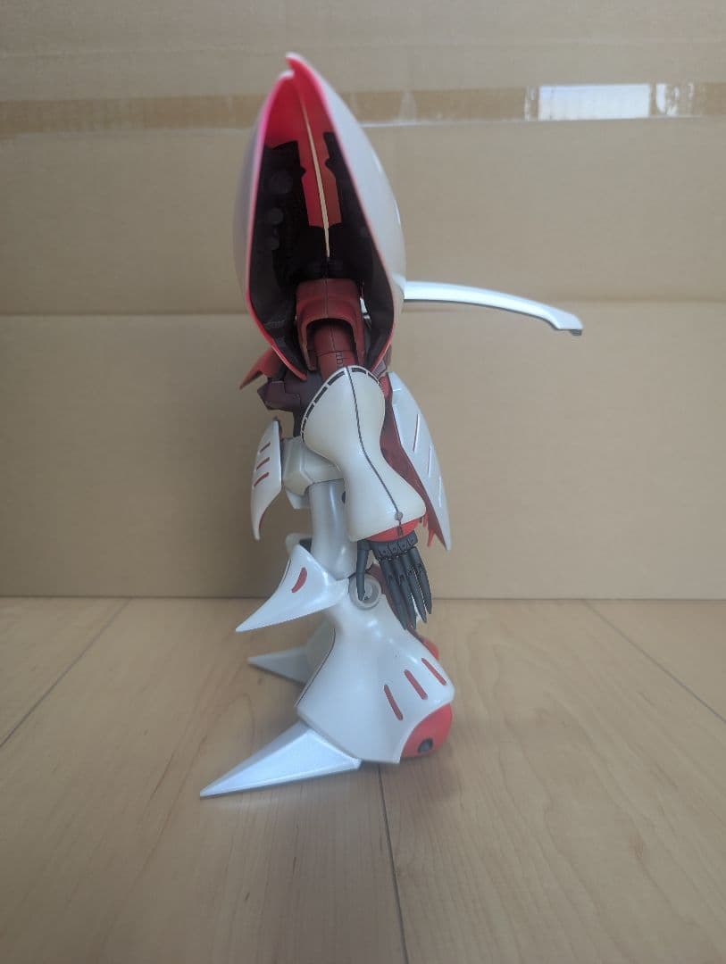 バンダイMG キュベレイ amx-004 QUBELEY