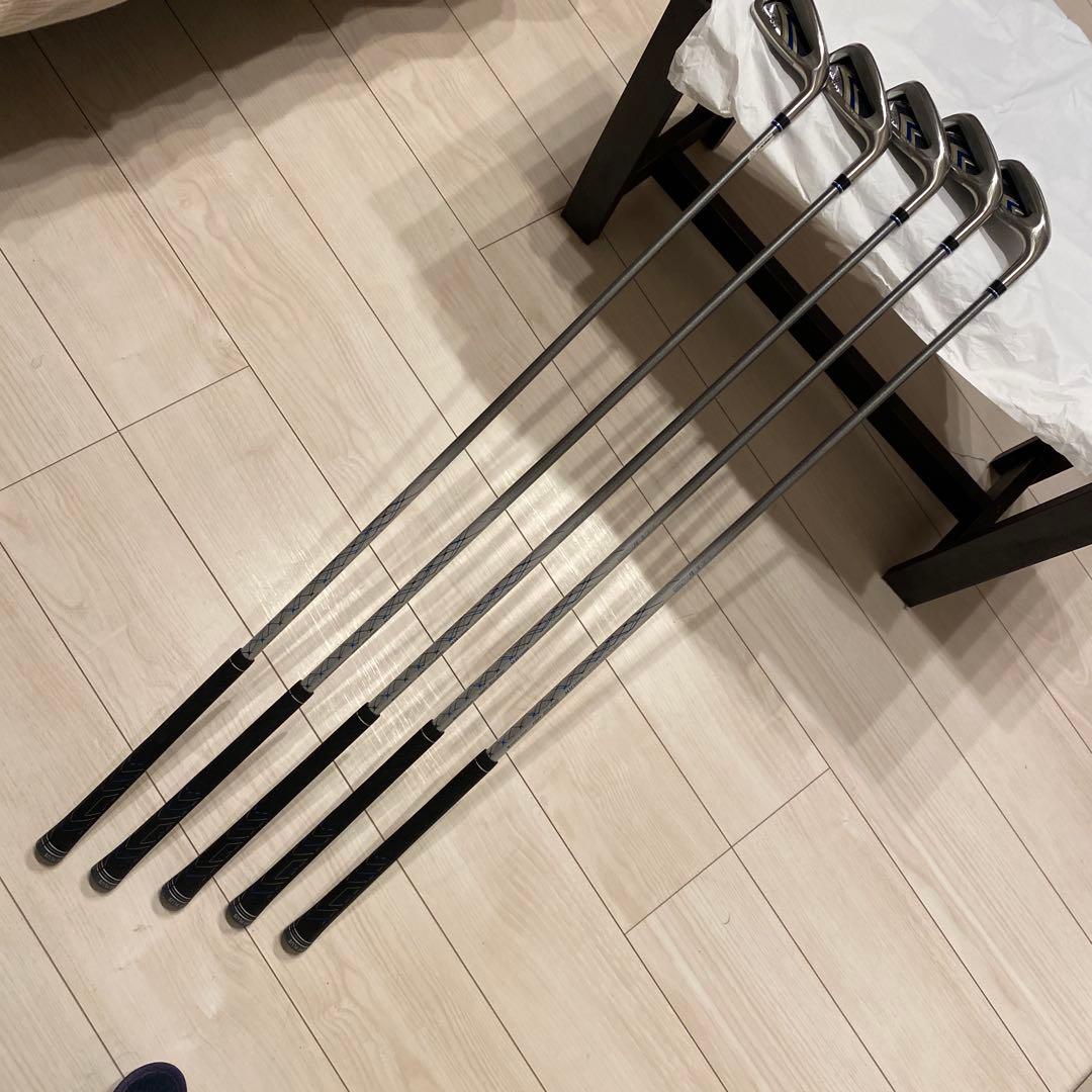 ゼクシオ　クロスアイアンセット 5本セット