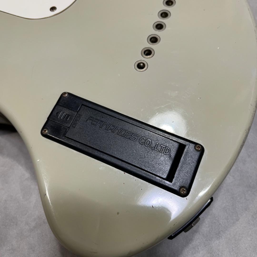 FERNANDES ZO-III グレー系 ゾーさん　ZO-3　アンプ内蔵