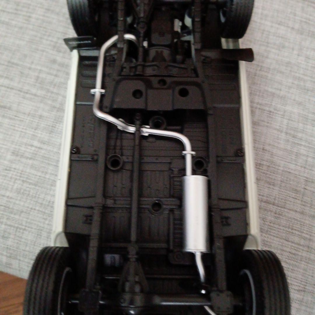 kyosho 1/18 ランドクルーザー 60 ホワイト
