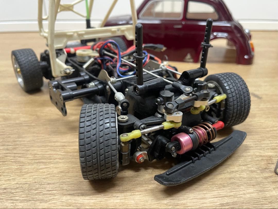 タミヤM01シャーシ電動FFラジコン　フィアットアバルトボディー