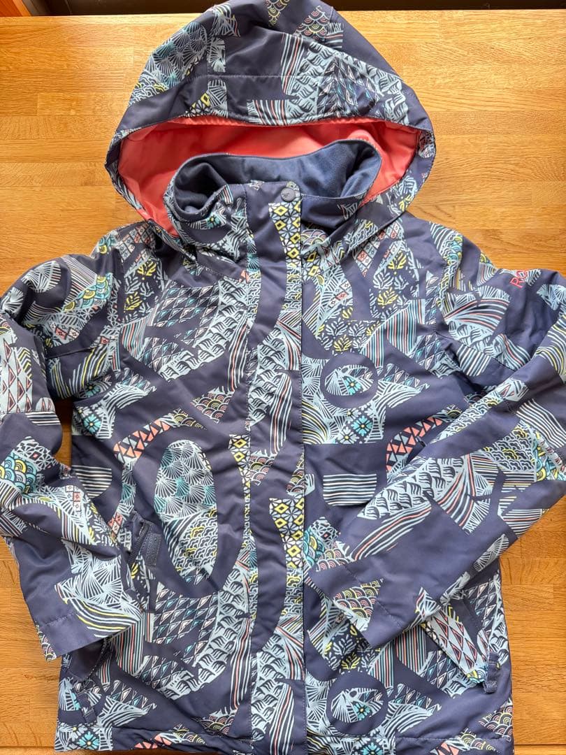 【美品】ROXY 子供用 スノーボード ジャケットとパンツセット　１４０センチ