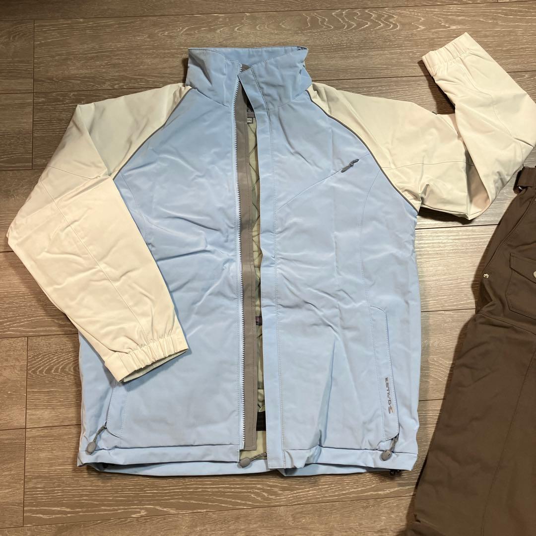 エレッセ　スキーウェアセット 水色ジャケットとパンツ
