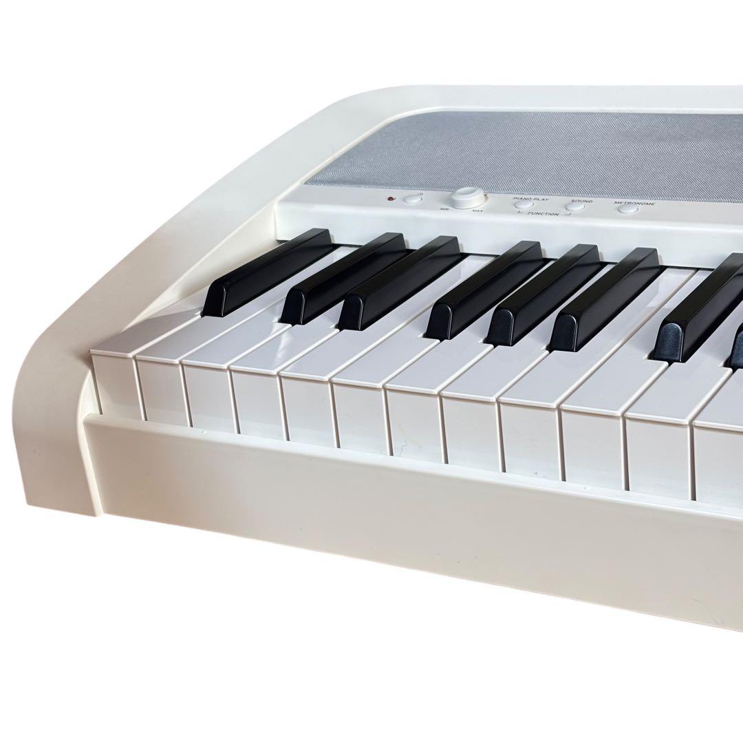 ペダル付 KORG B2 ホワイト 88鍵 NH鍵盤 12サウンド
